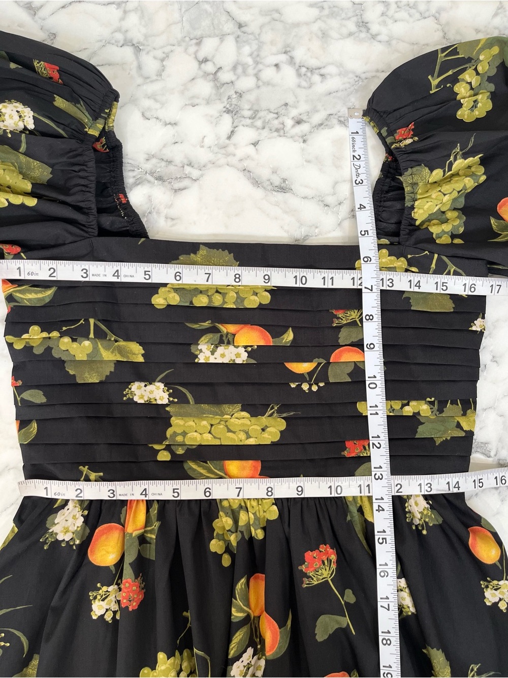 Abercrombie & Fitch Emerson Puff Sleeve Midi Dress Black Fruit Print Medium NWT - Picture 8 of 12